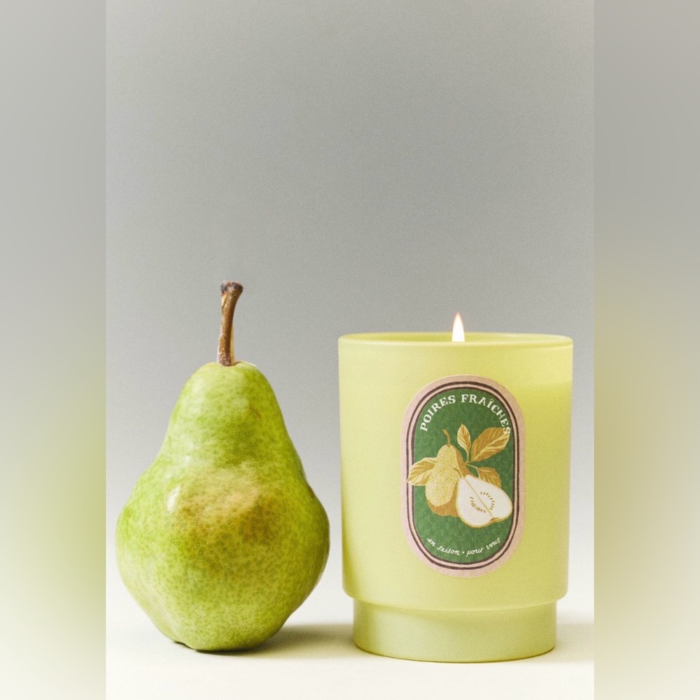 Anthropologie Juliette Fruity Salted Pear & Lily Boxed
Glass Candle NEW